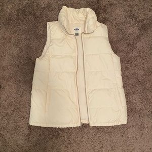 Large off white puffer vest